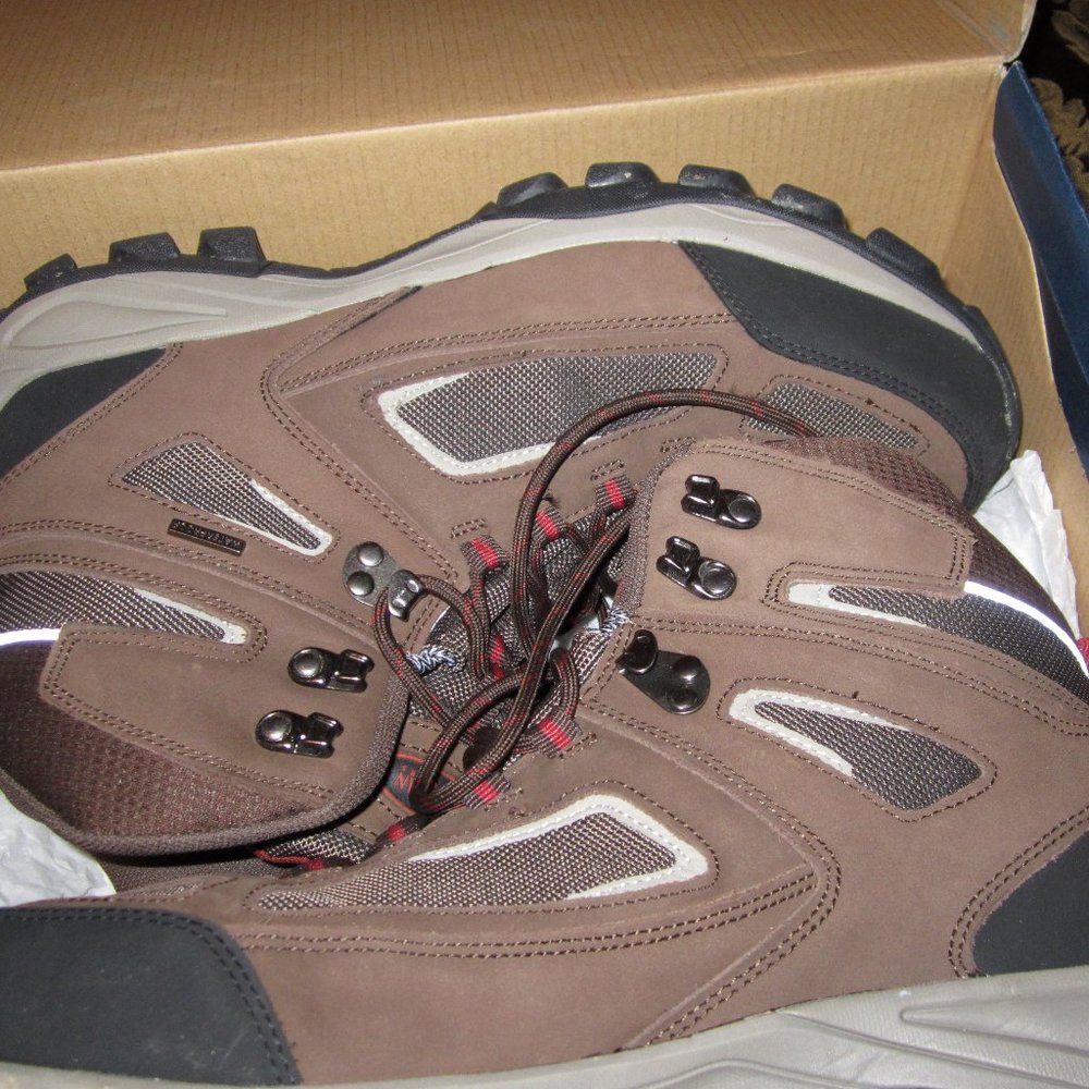 Magellan Outdoors Men's Hillcrest Hiking Boots